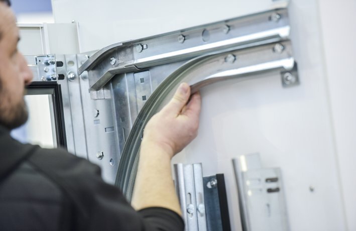 Komponenten für Privat- und Industrie-Sektionaltore