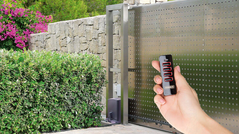 Teach-in hand-held transmitter