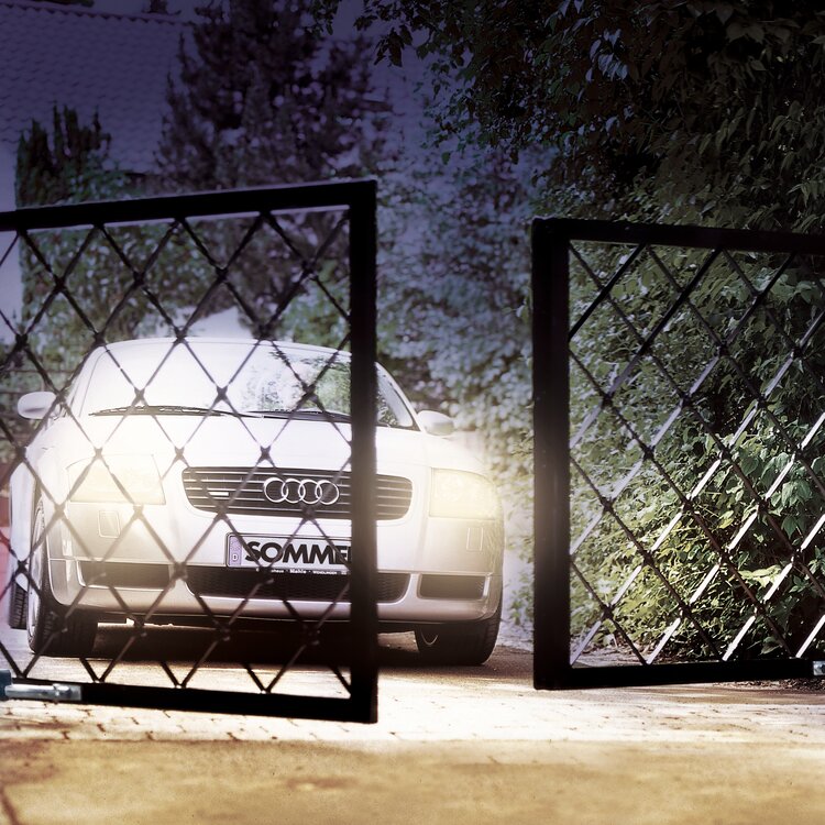 Der leistungsfähige Drehtorantrieb für Tore bis 2,5 m Flügelbreite